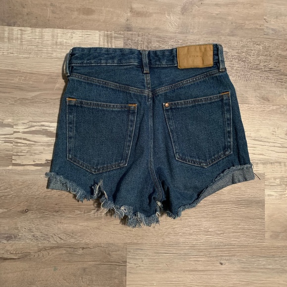 Denim shorts - Picture 2 of 3